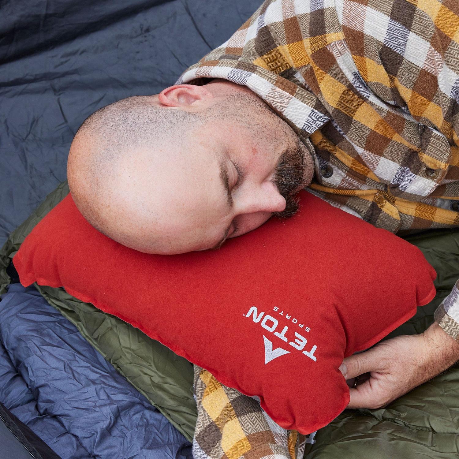 Almohada de Viaje Autoinflable Skyline TETON - Estaca Outdoors