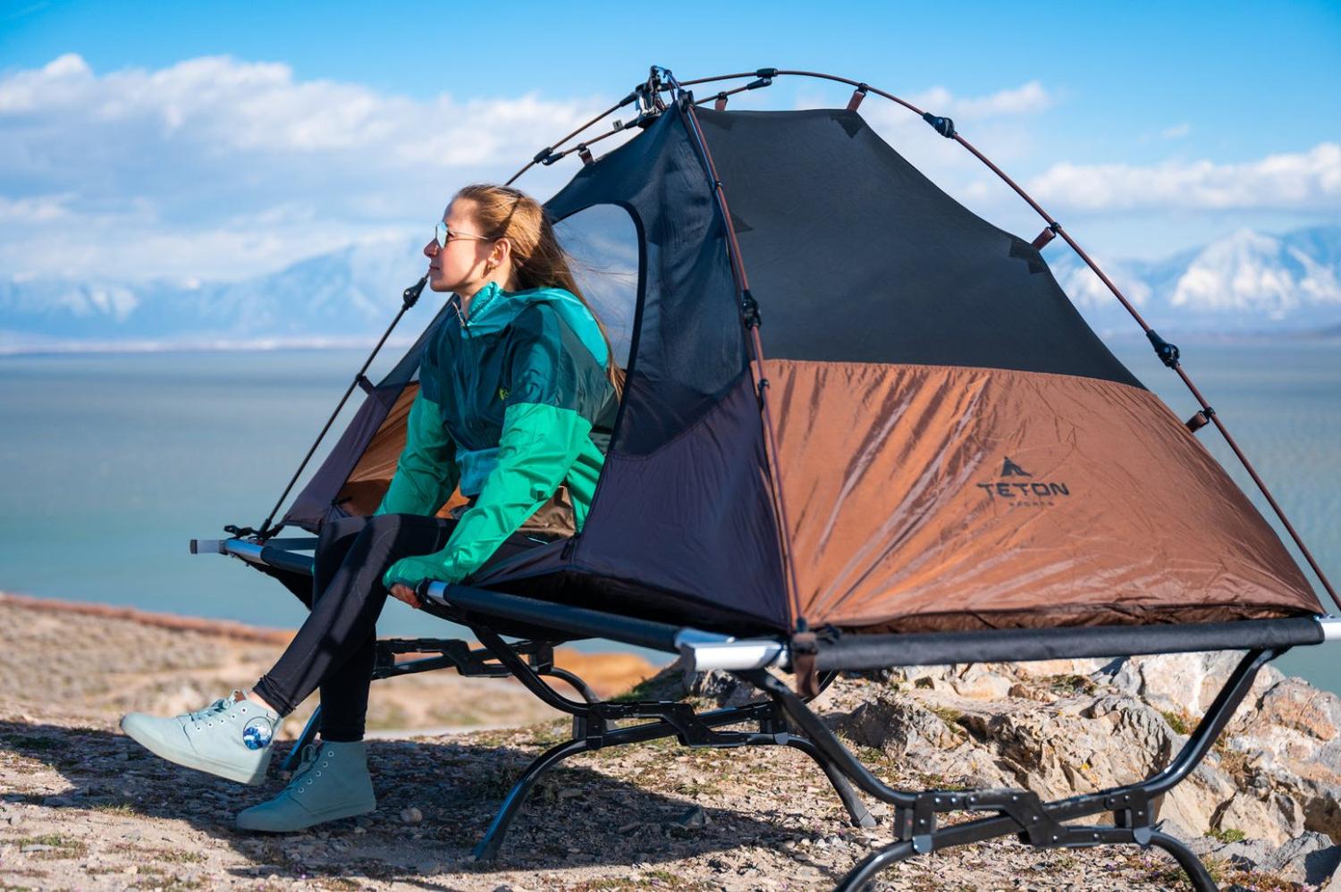 Combo 1 Casa de Campaña "Vista 1" y Catre "Outfitter XXL" TETON - Estaca Outdoors