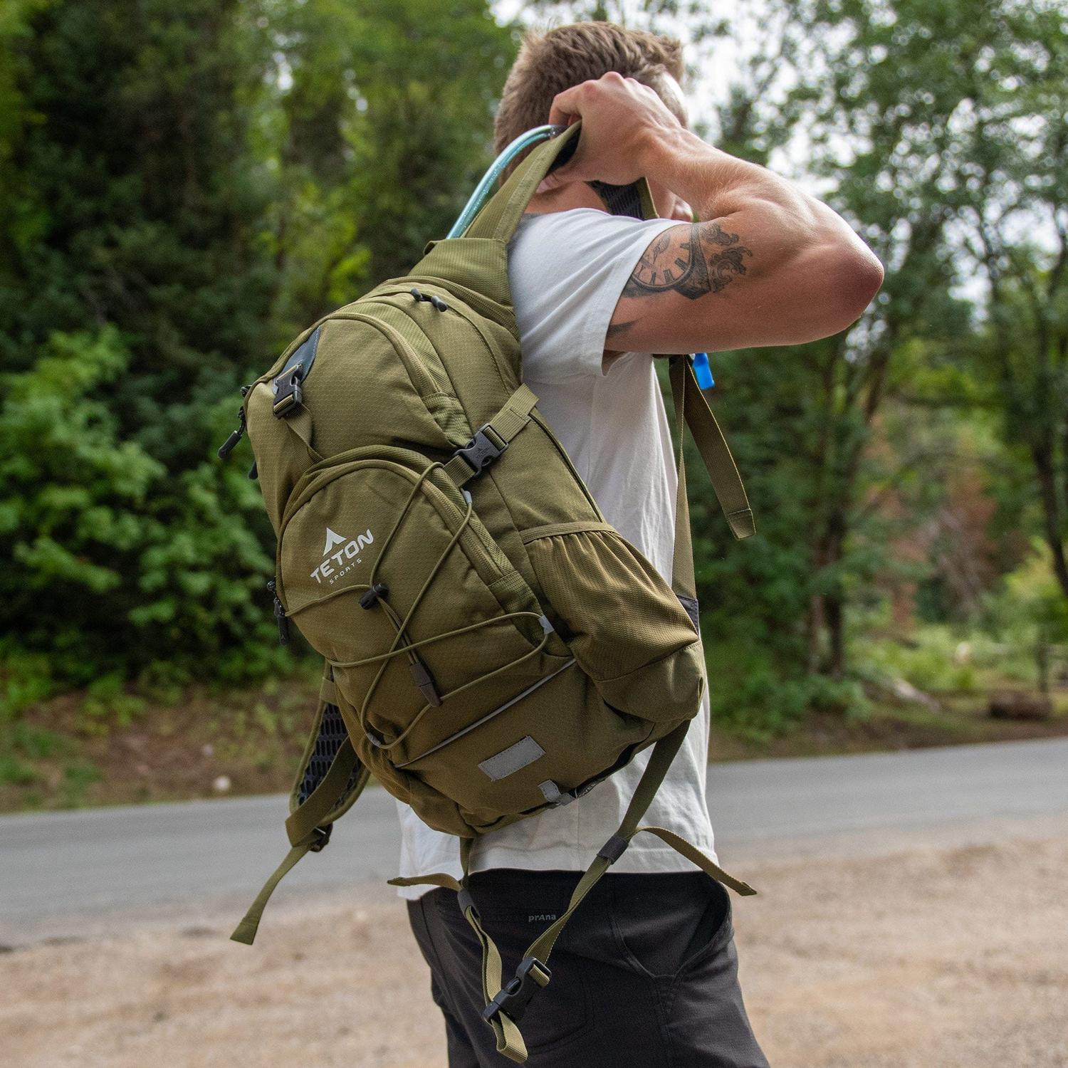 Mochila de Hidratación Oasis 22L con Bolsa de Agua de 3L TETON - Estaca Outdoors