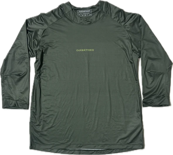 Lightweight T-Shirt / Verde Musgo Oscuro Ojo de Toro