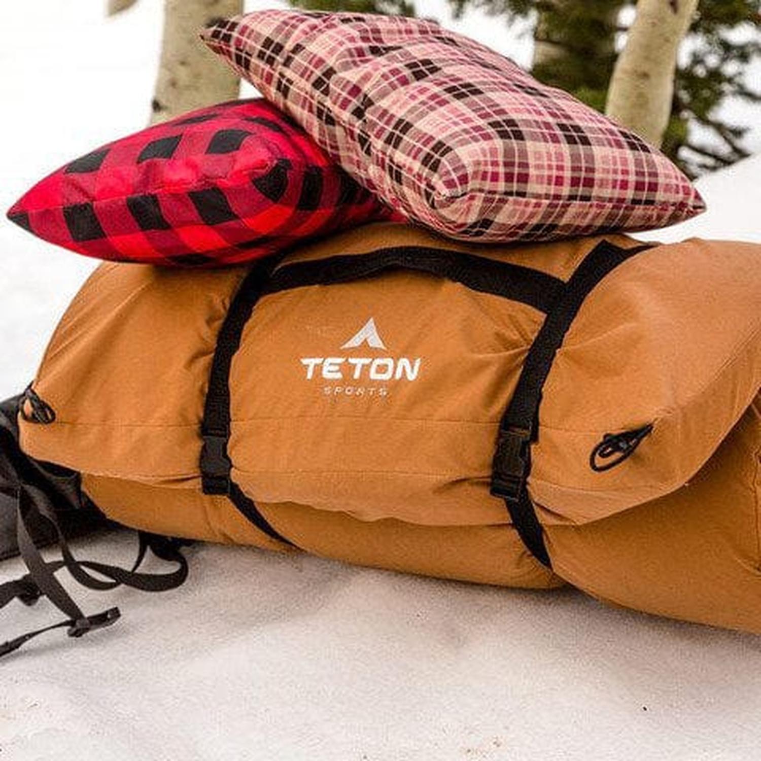 Bajo Sleeping Pad Enrollable para Camping "Adventurer" (1.80m x 55cm) TETON - Estaca Outdoors