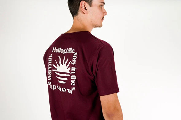 Playera Heliophilia Tee | Merlot Ojo de Toro - Estaca Outdoors