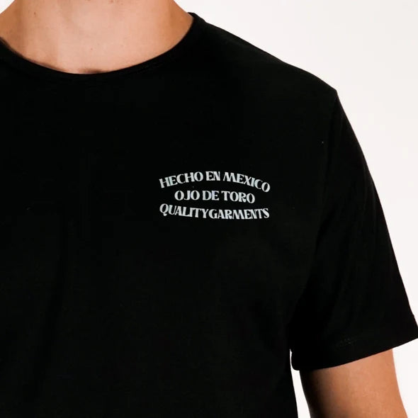 Playera Origins Tee | Negra Ojo de Toro