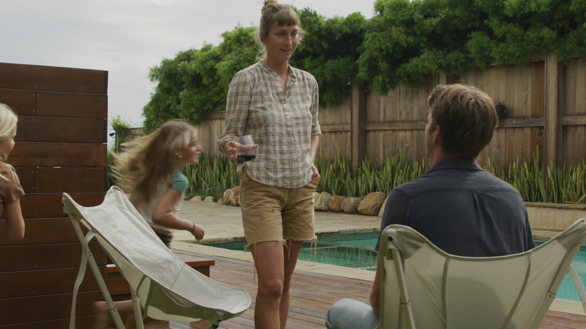 Cargar vídeo: Silla Plegable Para Camping Riviera Lounge CLIQ